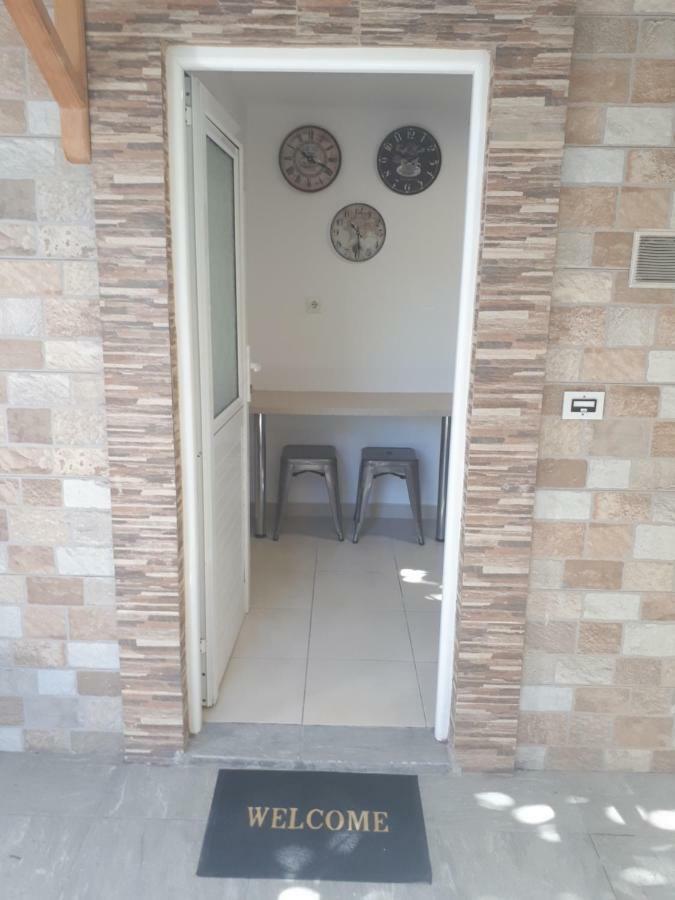 Apartamento Vivian'S Small House Rhodes City Exterior foto